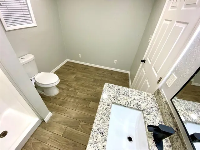 $194,900 | 18107 Lake Front Drive, Lutz, FL 33548