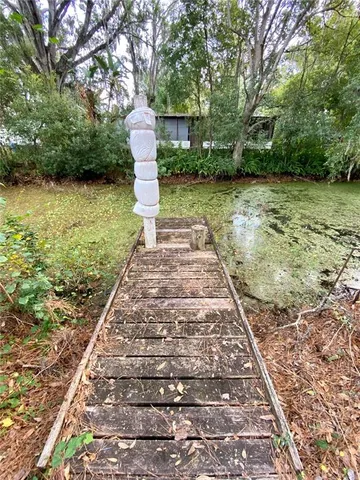 $194,900 | 18107 Lake Front Drive, Lutz, FL 33548