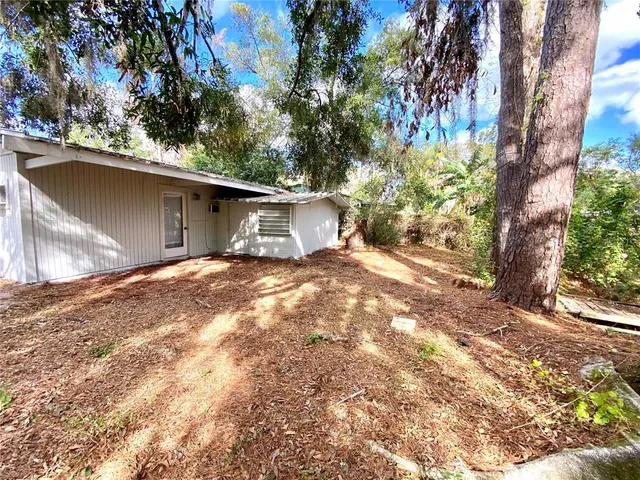 $194,900 | 18107 Lake Front Drive, Lutz, FL 33548