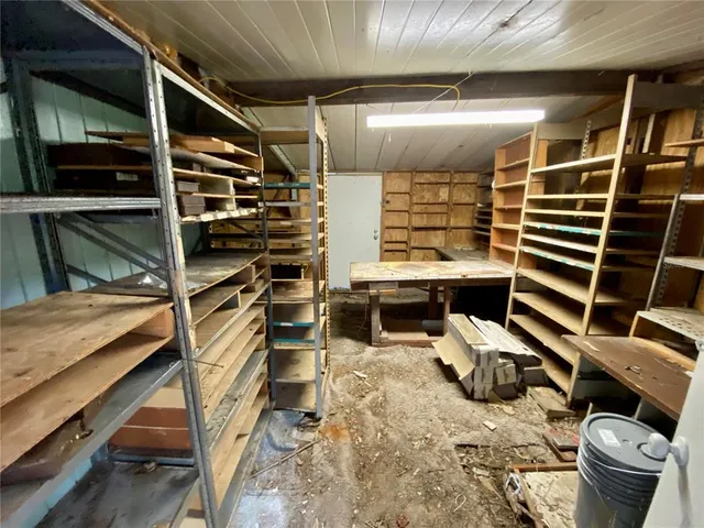 $194,900 | 18107 Lake Front Drive, Lutz, FL 33548