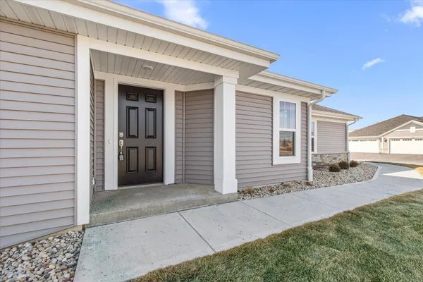 $399,900 | 536 Hunter Oaks Boulevard, Unit 501, Watertown, WI 53094