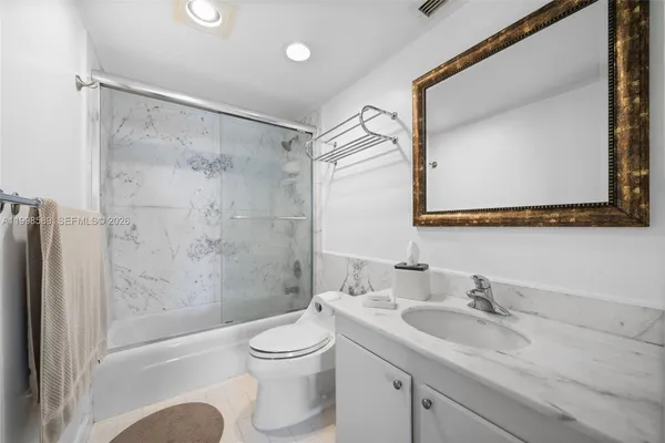 $849,000 | 177 Ocean Ln Drive, Unit 703, Key Biscayne, FL 33149