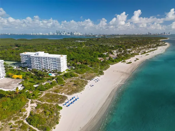$849,000 | 177 Ocean Ln Drive, Unit 703, Key Biscayne, FL 33149