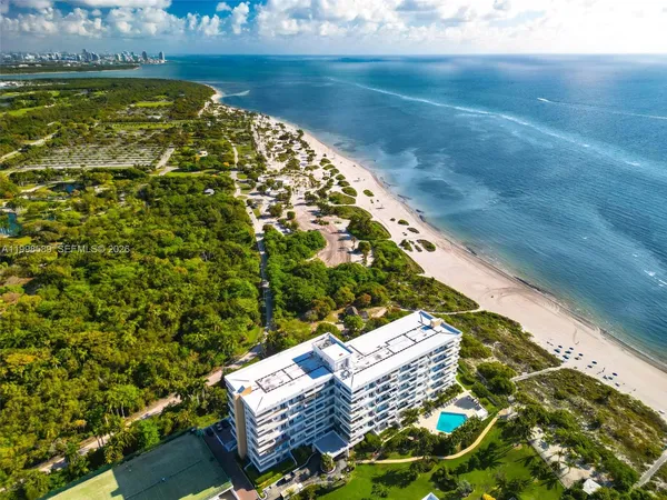 $849,000 | 177 Ocean Ln Drive, Unit 703, Key Biscayne, FL 33149