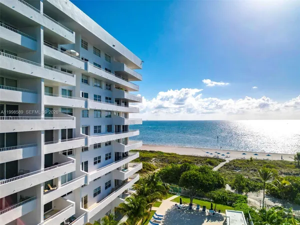 $849,000 | 177 Ocean Ln Drive, Unit 703, Key Biscayne, FL 33149