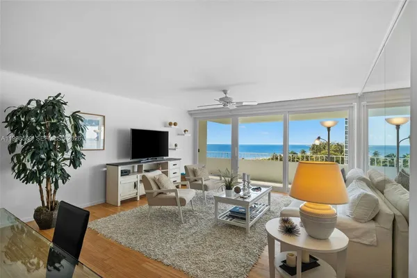 $849,000 | 177 Ocean Ln Drive, Unit 703, Key Biscayne, FL 33149