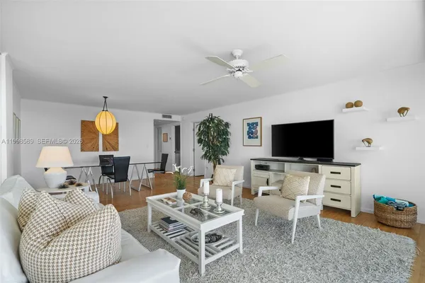 $849,000 | 177 Ocean Ln Drive, Unit 703, Key Biscayne, FL 33149