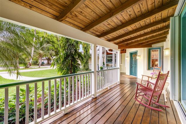 $1,750,000 | 7350 Southwest 129th Street, Pinecrest, FL 33156