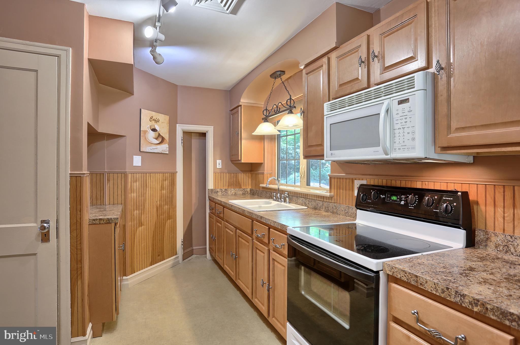 2258 Rudy Road Harrisburg, PA 17104 - Photo 15 of 43 Gallery Image 15