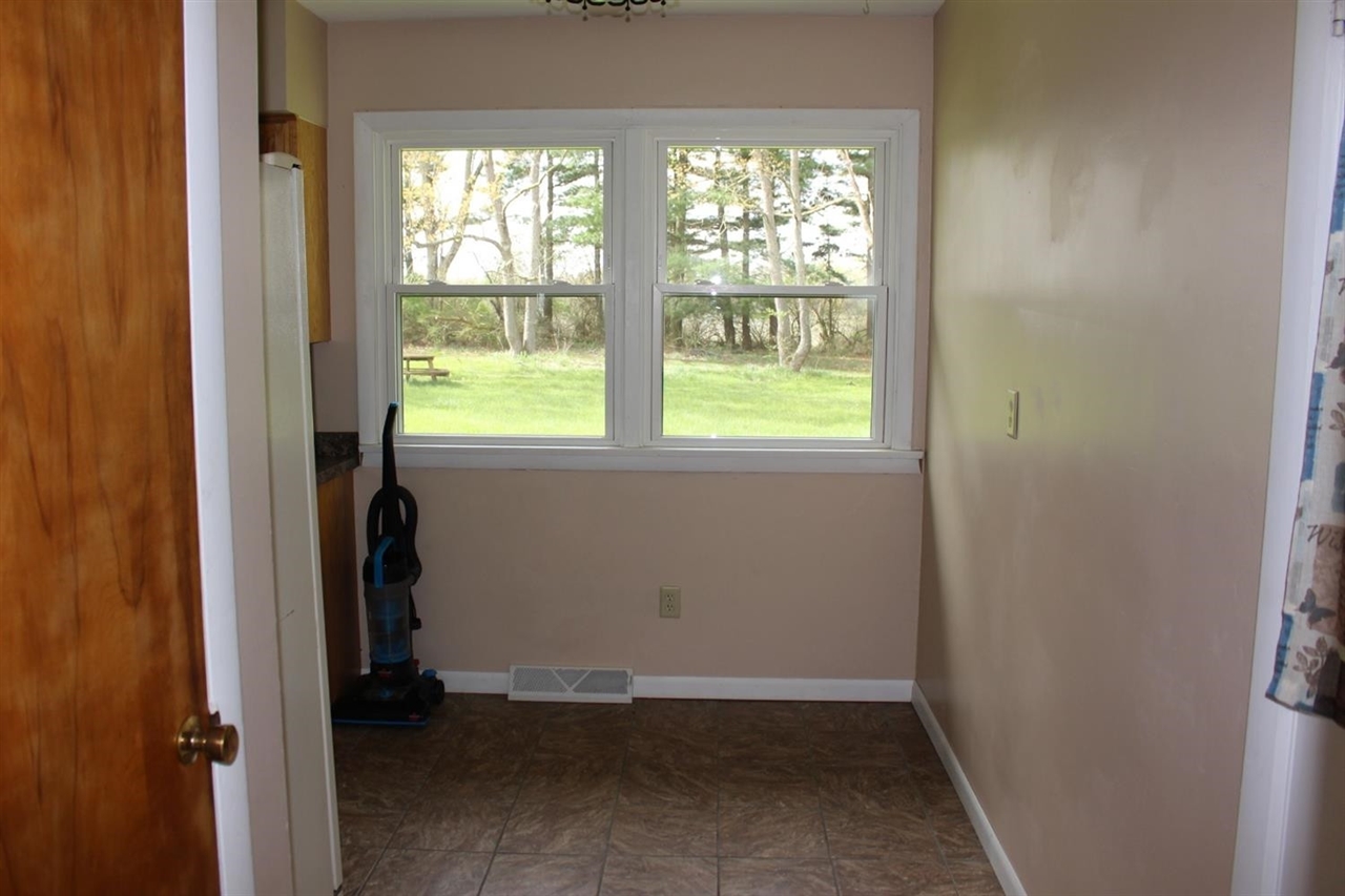 9701 Knight Road Grass Lake, MI 49240 - Photo 6 of 17