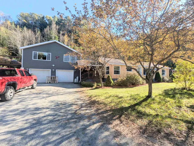 $359,950 | 43 Crestwood Drive, St. Johnsbury, VT 05819