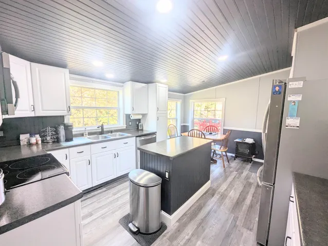 $359,950 | 43 Crestwood Drive, St. Johnsbury, VT 05819