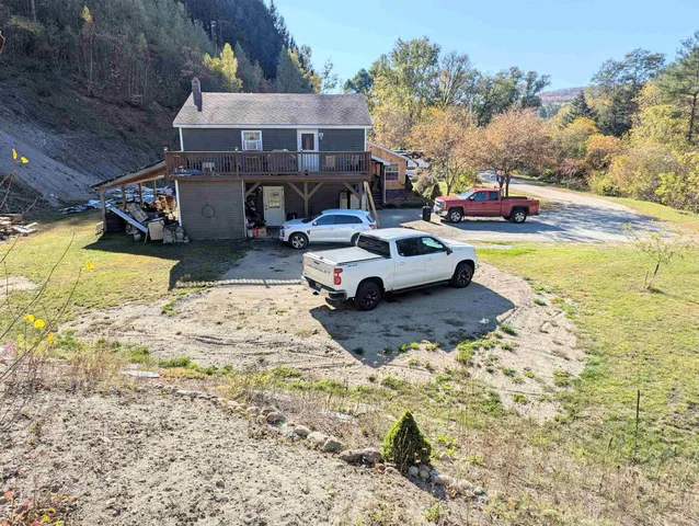 $359,950 | 43 Crestwood Drive, St. Johnsbury, VT 05819