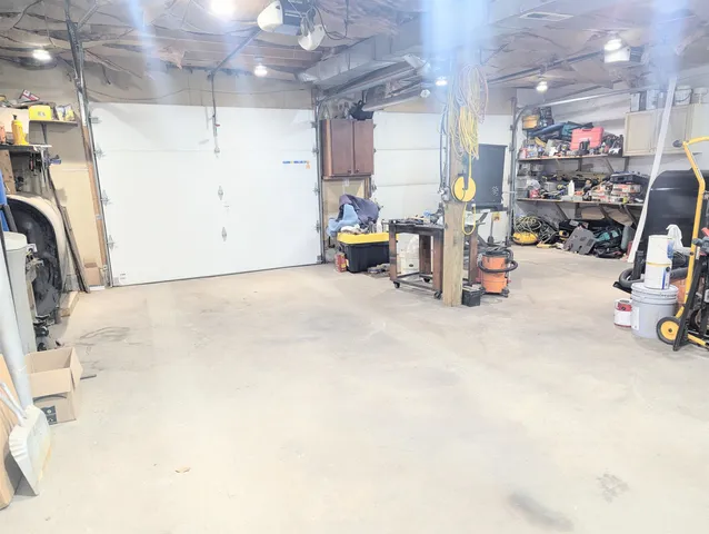 $329,950 | 43 Crestwood Drive, St. Johnsbury, VT 05819