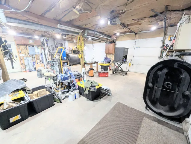 $329,950 | 43 Crestwood Drive, St. Johnsbury, VT 05819