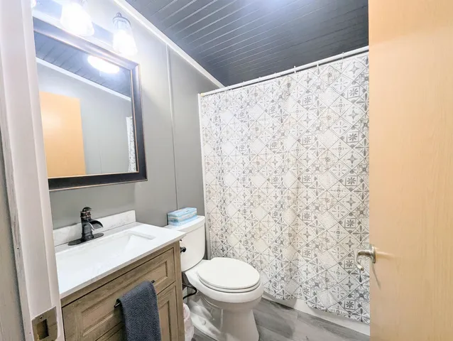 $329,950 | 43 Crestwood Drive, St. Johnsbury, VT 05819