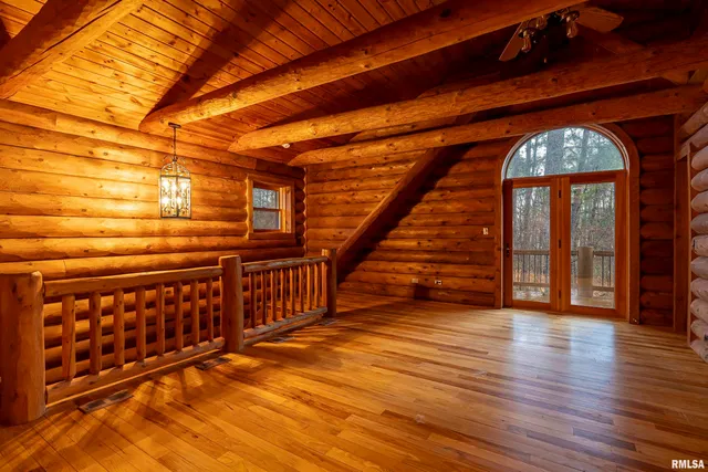 $550,000 | 221 Poplar Lake Road, Makanda, IL 62958