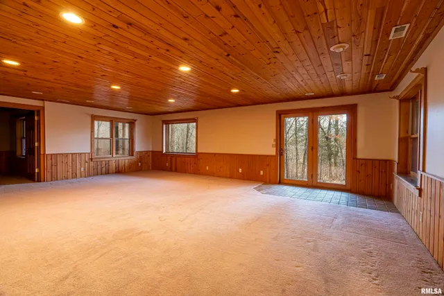 $550,000 | 221 Poplar Lake Road, Makanda, IL 62958