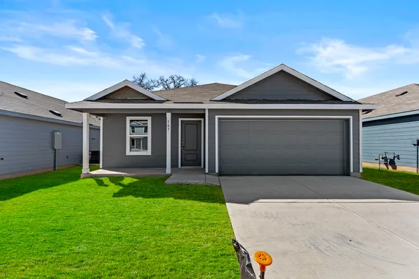 $298,000 | 107 Ellendale Place, Fredericksburg, TX 78624