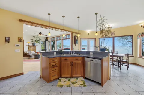 $1,595,000 | 1904 Barber Drive, Stoughton, WI 53589