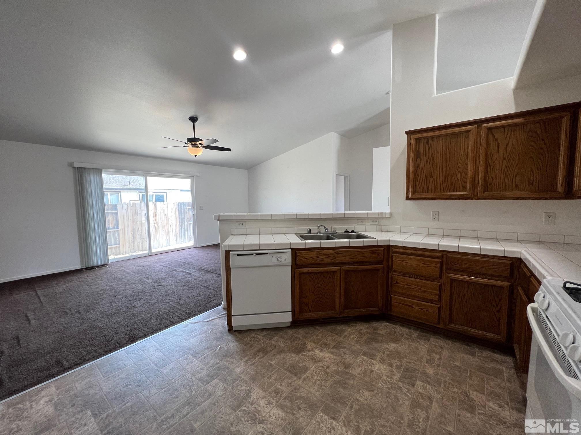 836 Stanton Road Fernley, NV 89408 - Photo 14 of 30 Photo 14