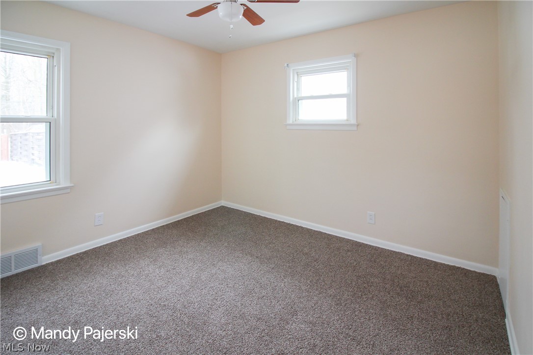 13201 Silver Road Garfield Heights, OH 44125 - Photo 18 of 31