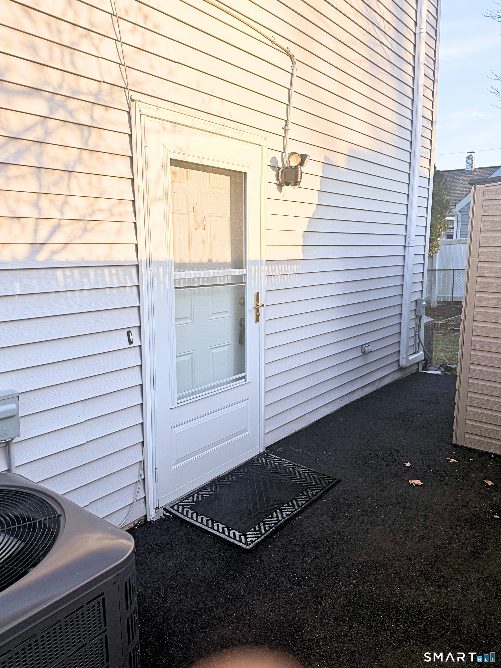 605 Merritt Street Bridgeport, CT 06606 - Photo 7 of 23