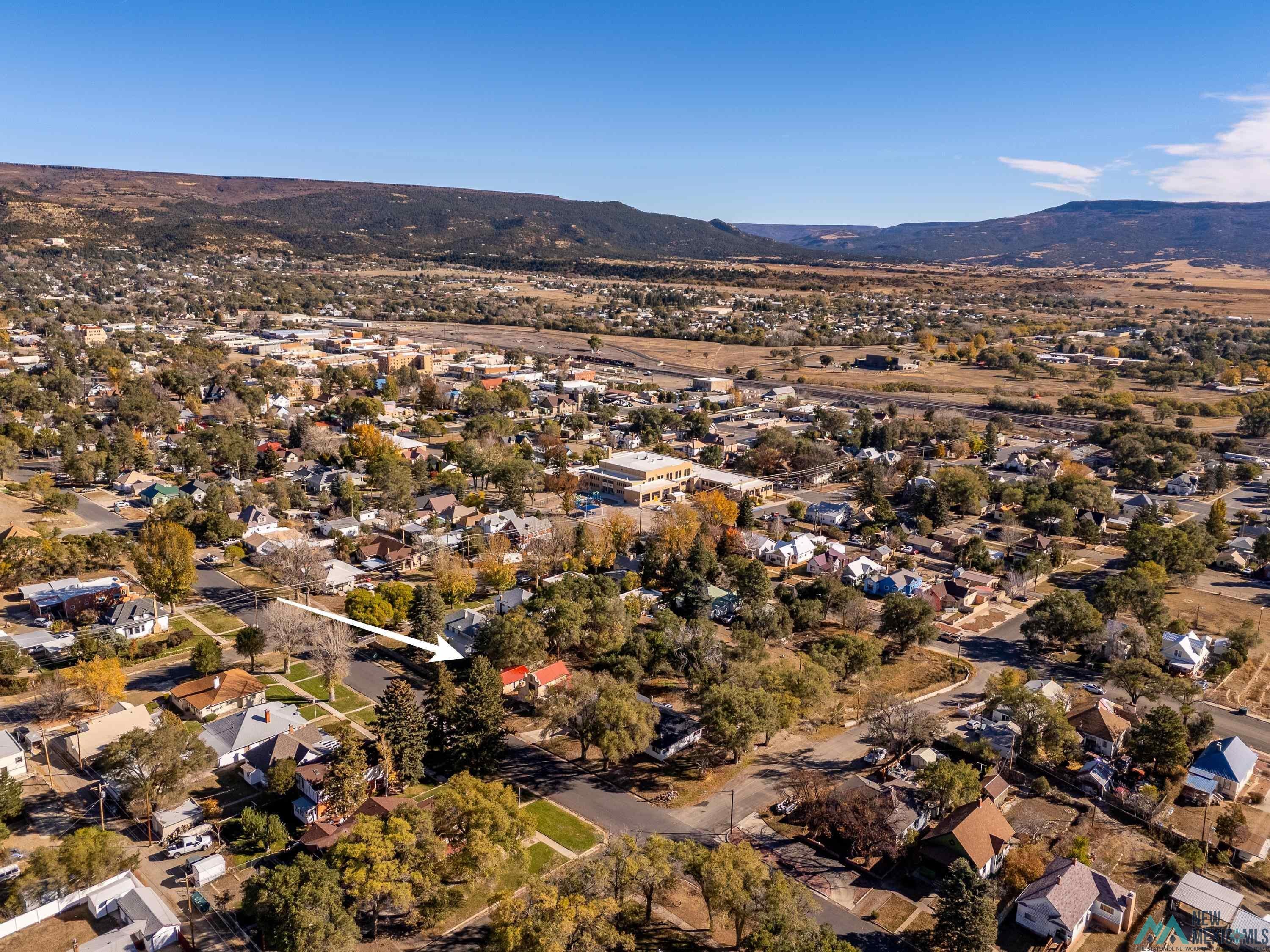 625 South 5th Street Raton, NM 87740 - Photo 44 of 45 Aerial view of property's location with mountains and nearby suburban area