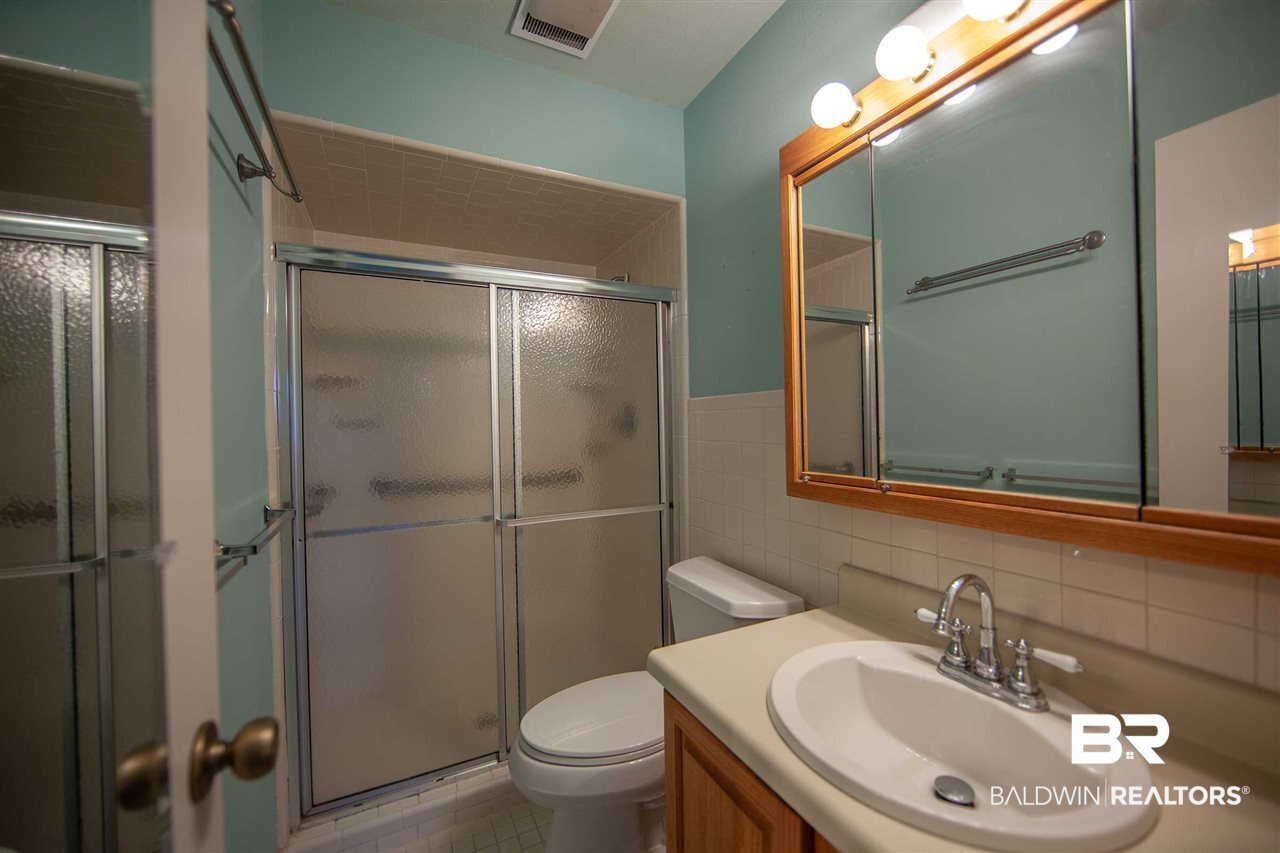 7447 Oak Drive Foley, AL 36535 - Photo 22 of 42 Master Bath
