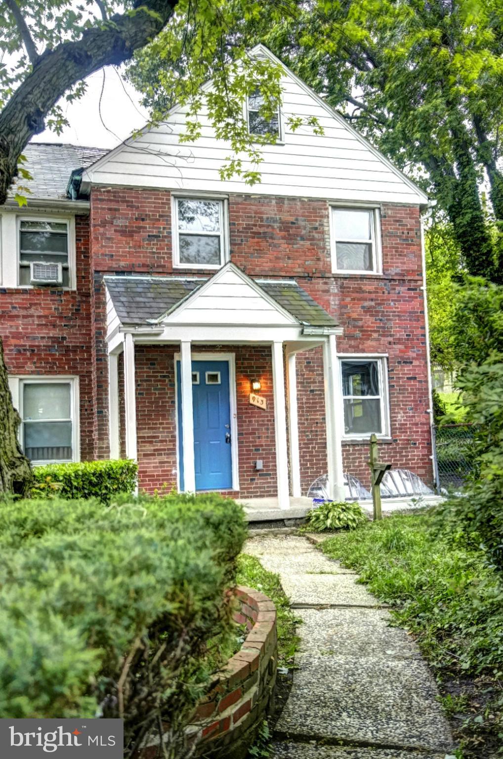 913 North Hill Road Baltimore, MD 21218 - Photo 1 of 30 Exterior (Front)
