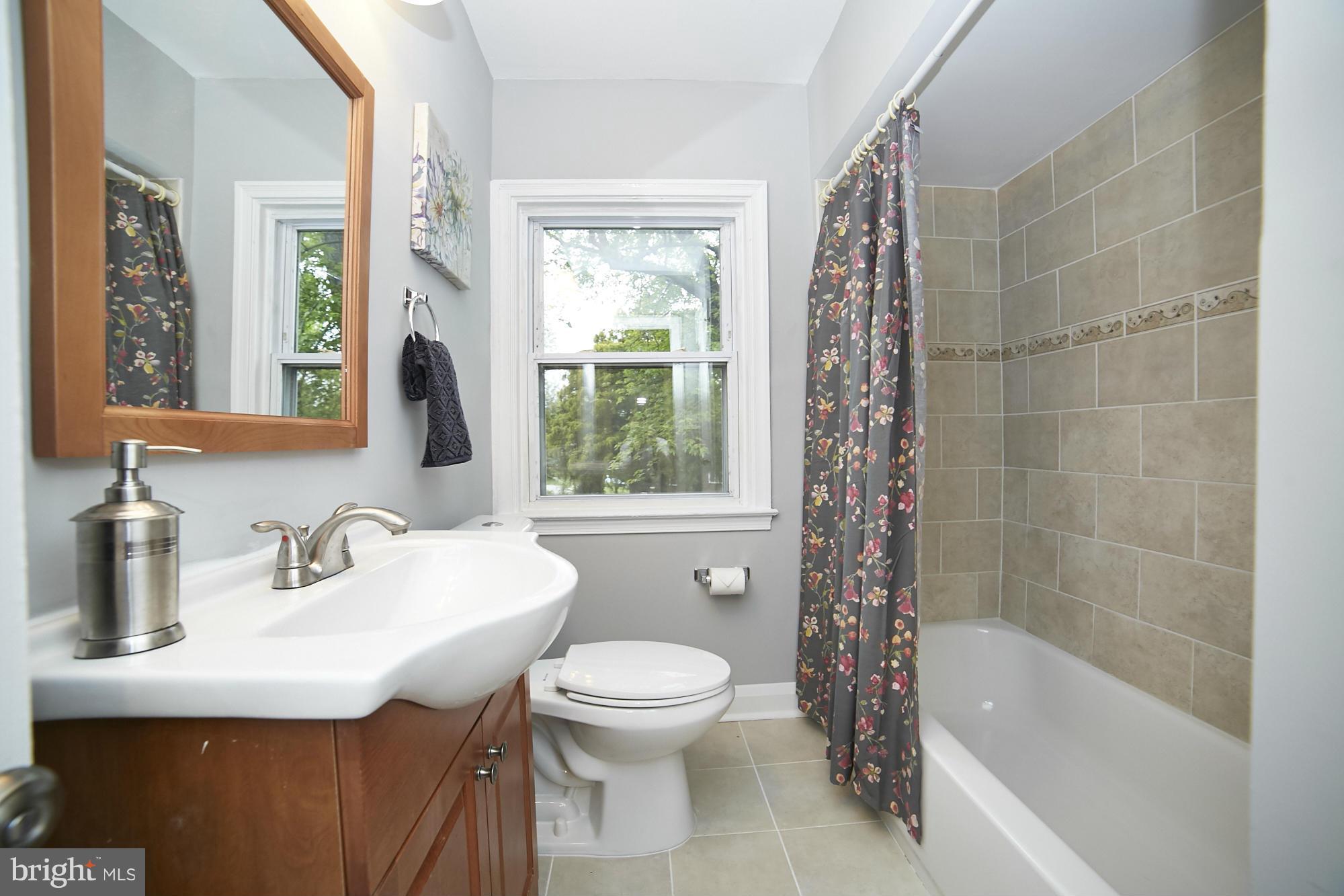 913 North Hill Road Baltimore, MD 21218 - Photo 23 of 30 Bath 1