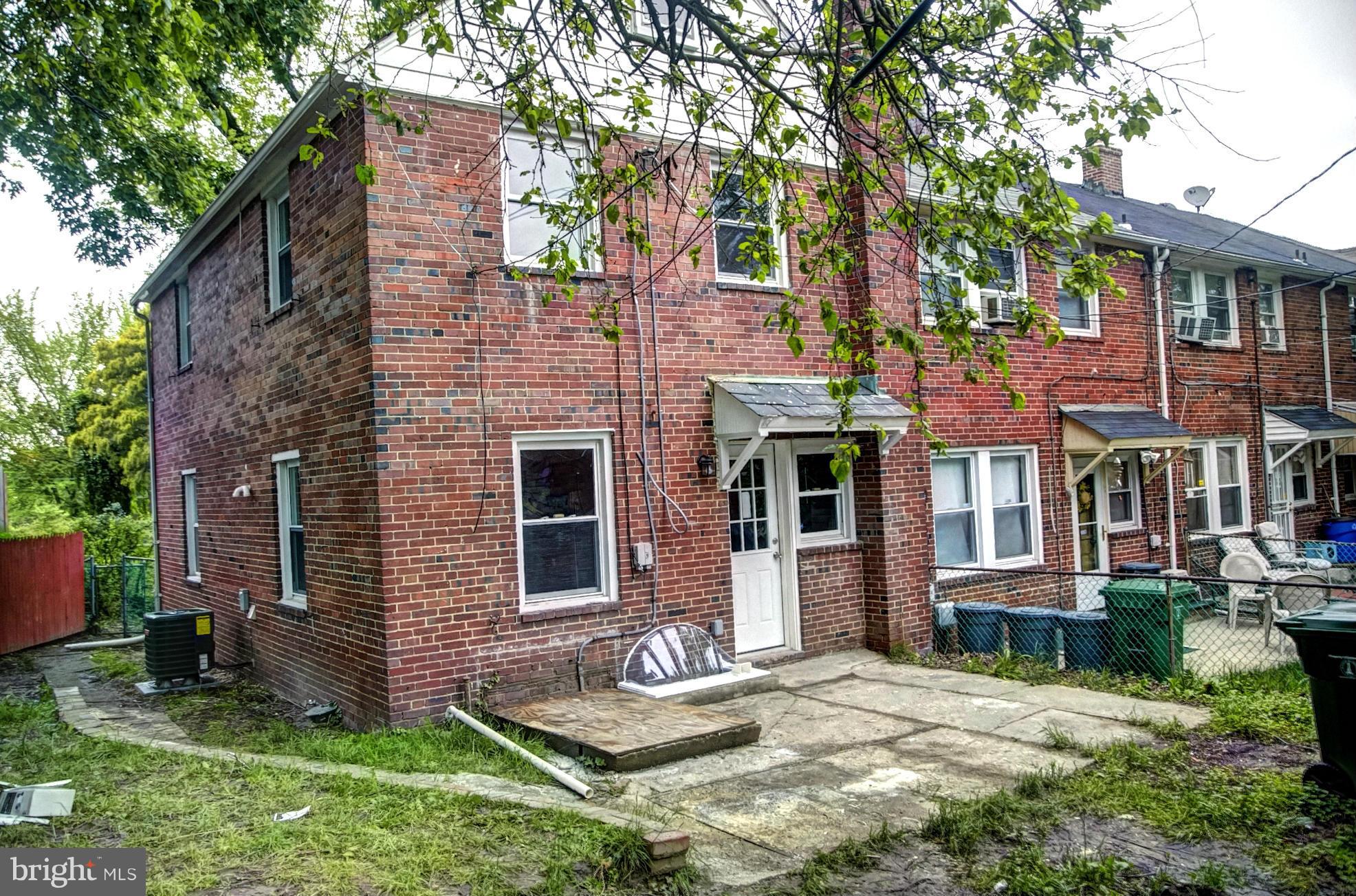 913 North Hill Road Baltimore, MD 21218 - Photo 29 of 30 Exterior (Rear)