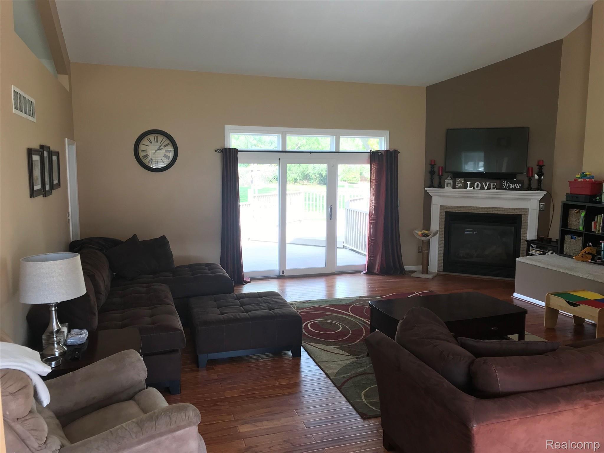 2232 Lasalle Road Monroe, MI 48162 - Photo 6 of 48 IMG_9425.JPG