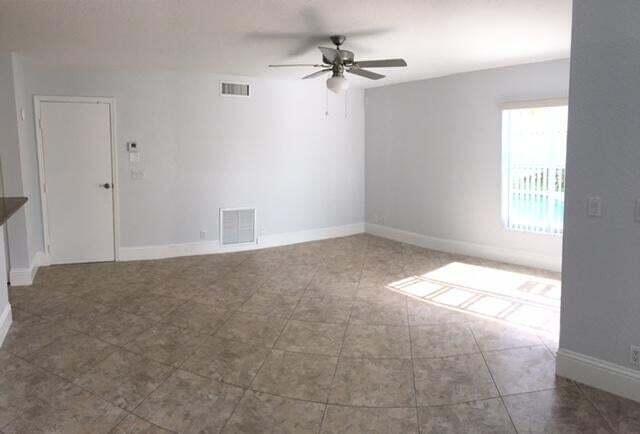 10720 Bexley Boulevard Boca Raton, FL 33428 - Photo 12 of 22 family room