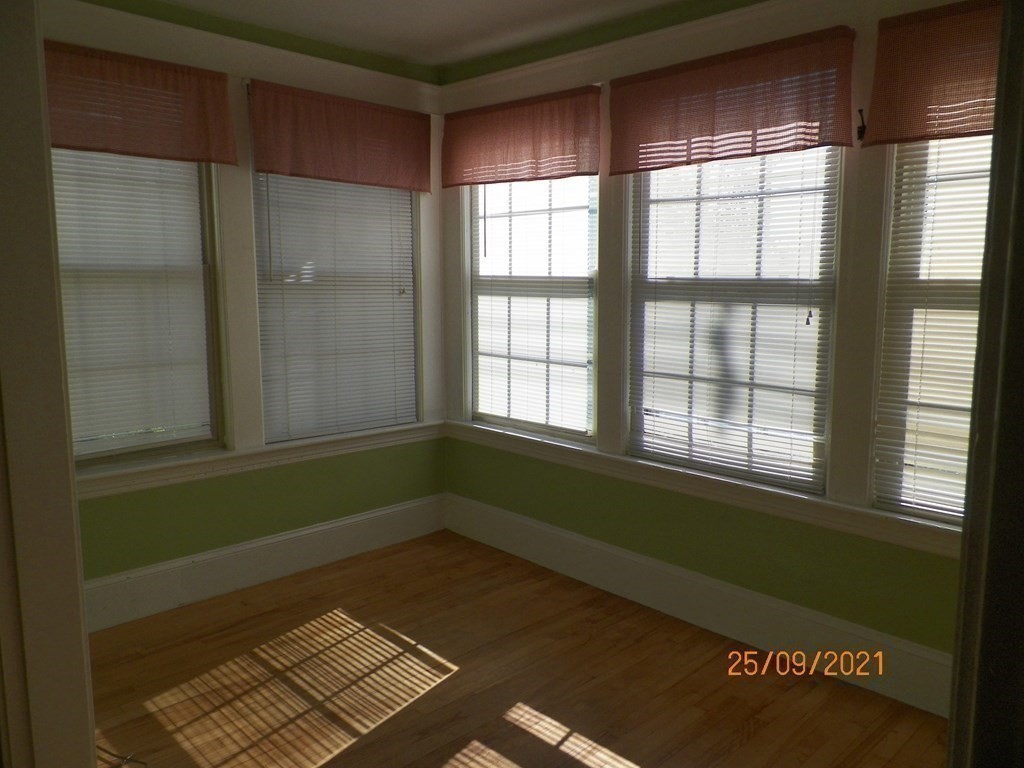 44 Volkmar Road Worcester, MA 01606 - Photo 9 of 26 Gallery Image 9
