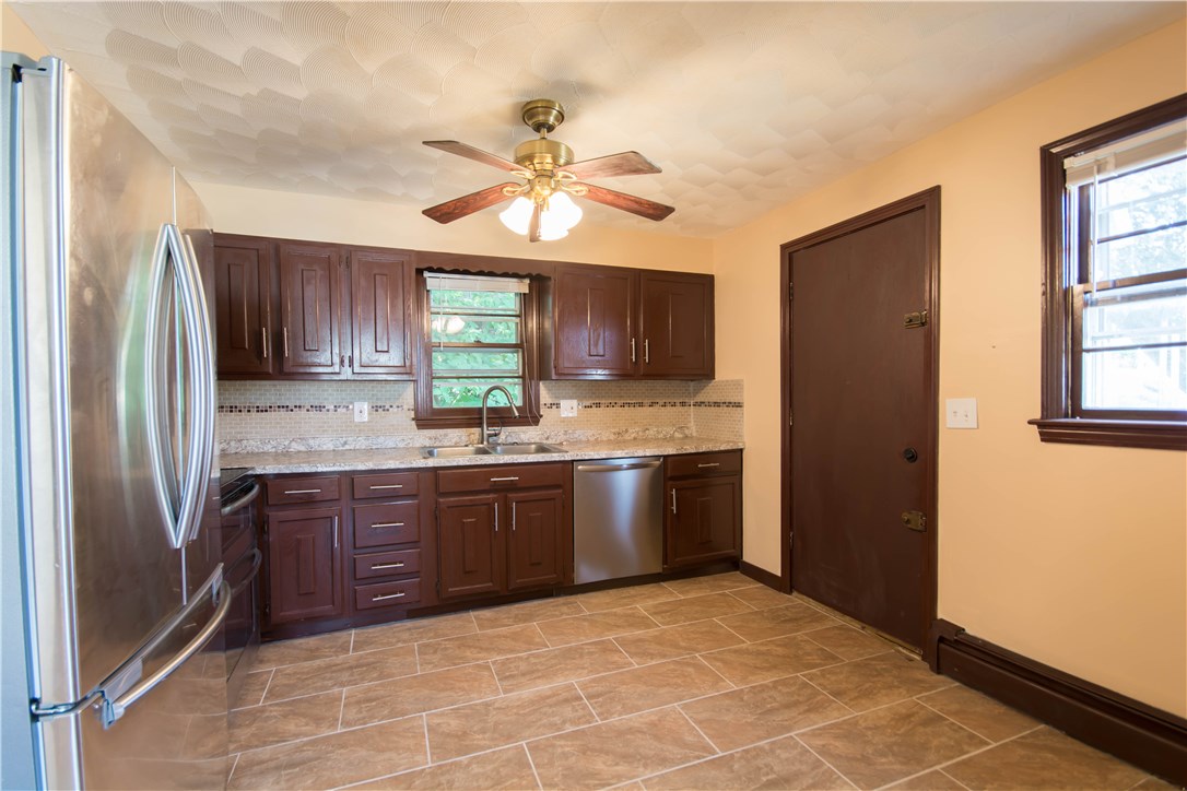 208 Killingly Street Providence, RI 02909 - Photo 8 of 34 Gallery Image 8