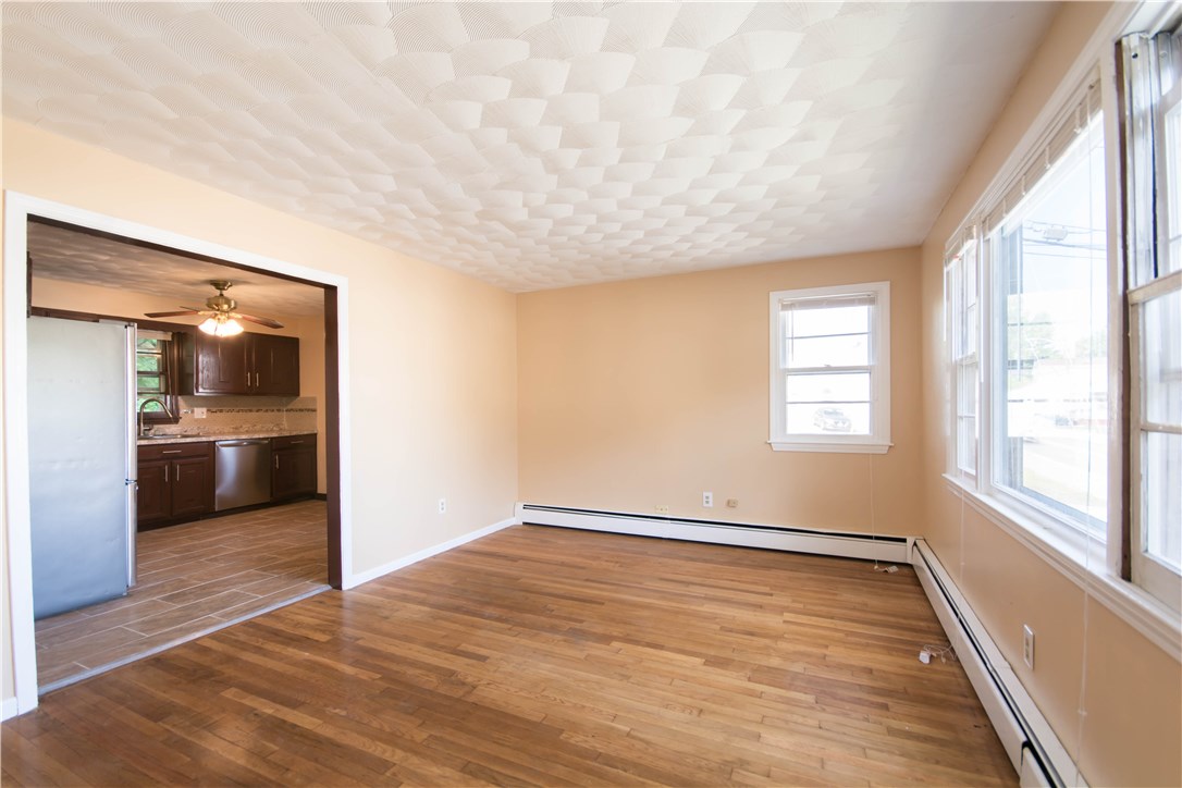 208 Killingly Street Providence, RI 02909 - Photo 9 of 34 Gallery Image 9