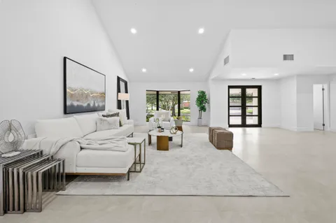 $2,295,000 | 7571 Estrella Circle, Boca Raton, FL 33433