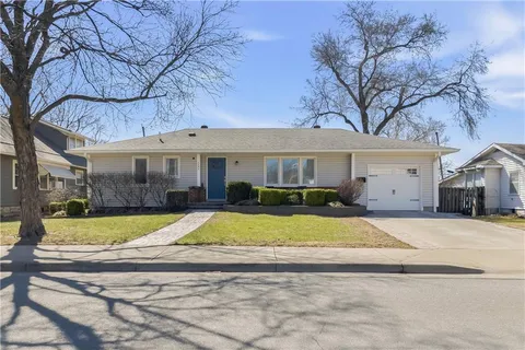 $400,000 | 4509 West 51st Street, Roeland Park, KS 66205