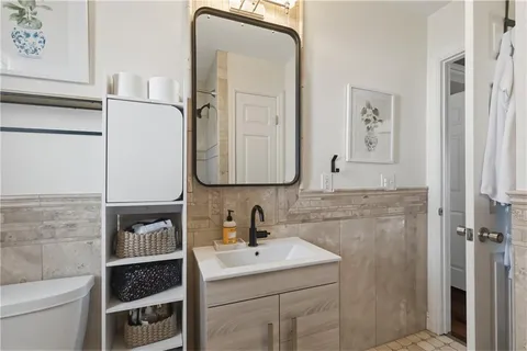 $400,000 | 4509 West 51st Street, Roeland Park, KS 66205