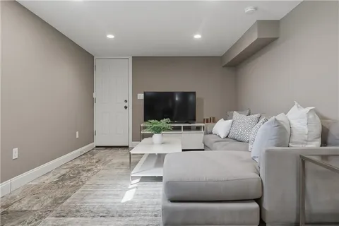 $400,000 | 4509 West 51st Street, Roeland Park, KS 66205