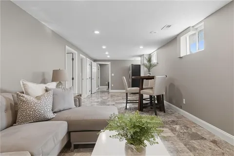 $400,000 | 4509 West 51st Street, Roeland Park, KS 66205