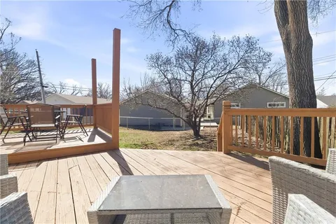 $400,000 | 4509 West 51st Street, Roeland Park, KS 66205