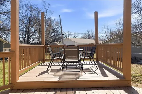 $400,000 | 4509 West 51st Street, Roeland Park, KS 66205