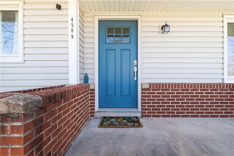 $400,000 | 4509 West 51st Street, Roeland Park, KS 66205