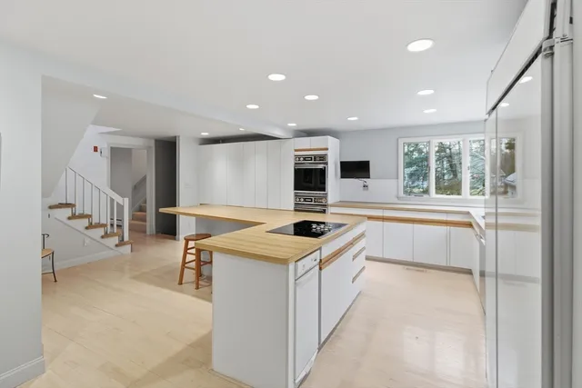 $850,000 | 45 Kingsbrook Way, Easton, MA 02356