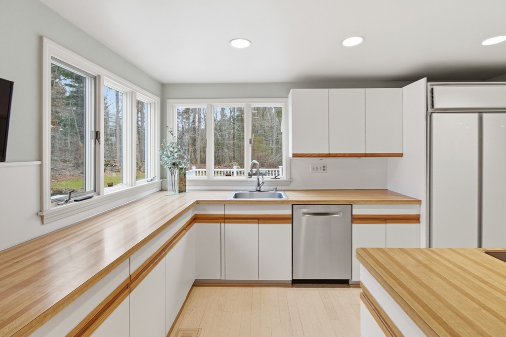 45 Kingsbrook Way Easton, MA 02356 - Photo 18 of 42