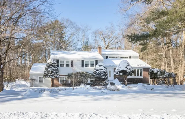 $850,000 | 45 Kingsbrook Way, Easton, MA 02356