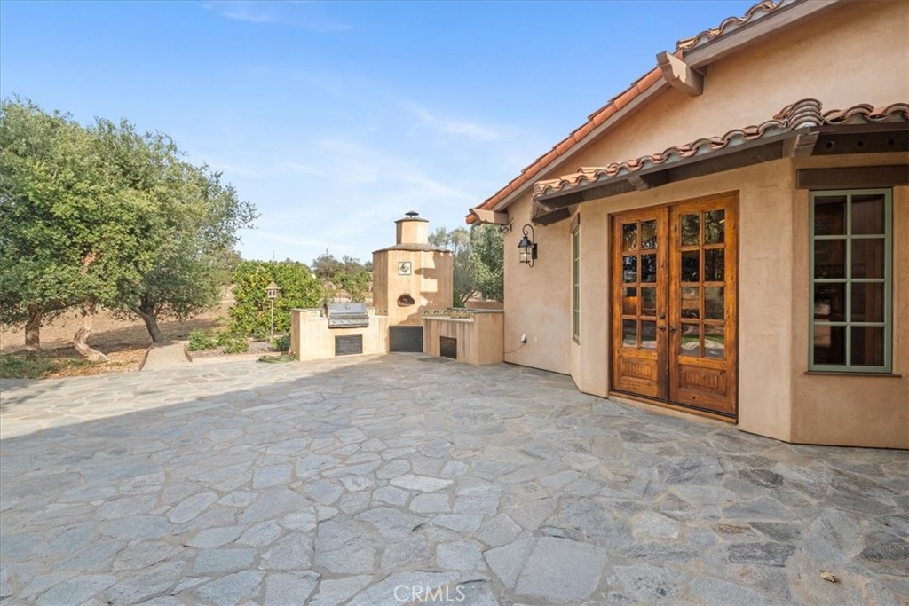 30718 Mesa Crest Road Valley Center, CA 92082 - Photo 30 of 50 Outdoor Kitchen/Pizza Oven