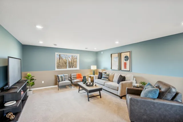 $437,900 | 877 Yellowcrest Street Southwest, Delano, MN 55328